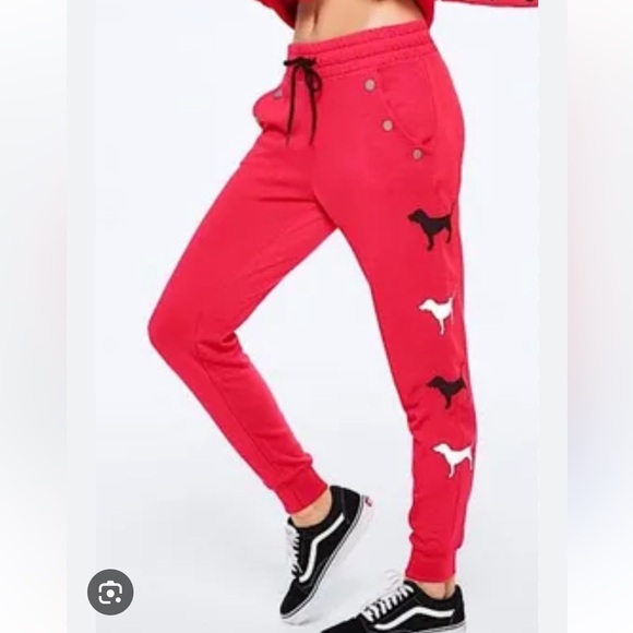 NWOT rare HTF PINK Victoria’s Secret red dog print joggers sweatpants size xs - Picture 12 of 13